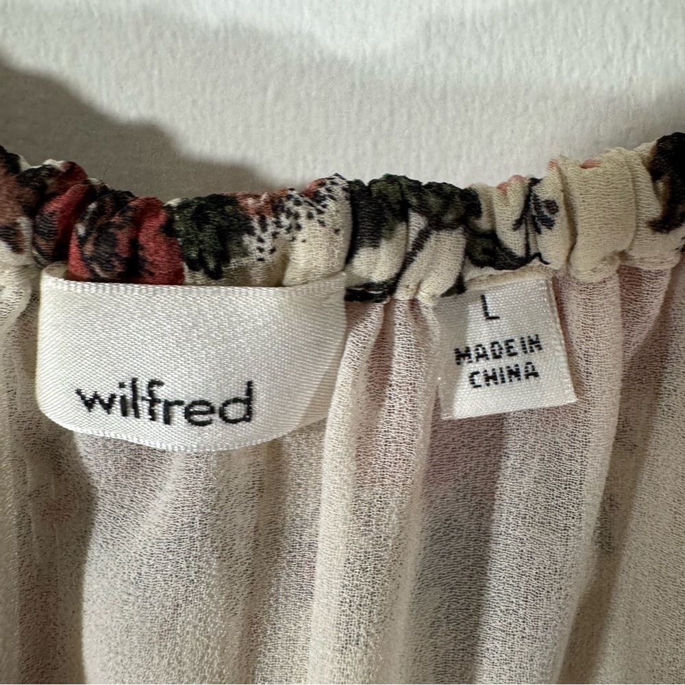 Aritzia Wilfred Floral Pleated Peasant Top tie sleeve - Picture 9 of 13